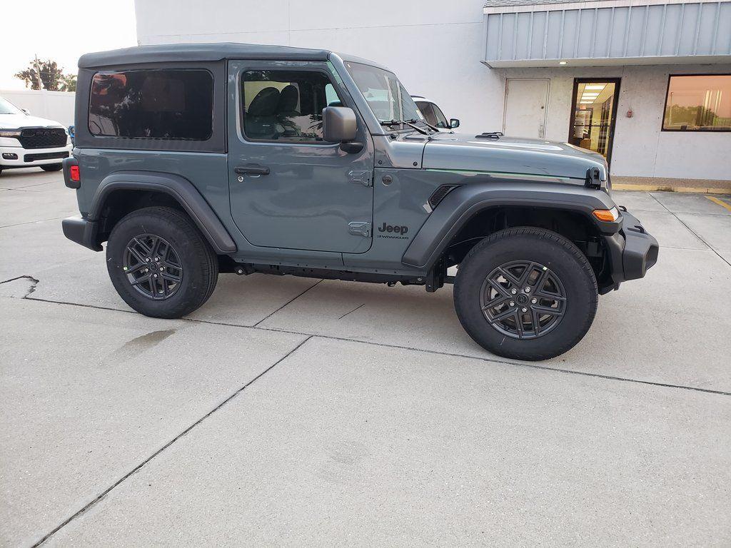 new 2026 Jeep Wrangler car, priced at $37,517