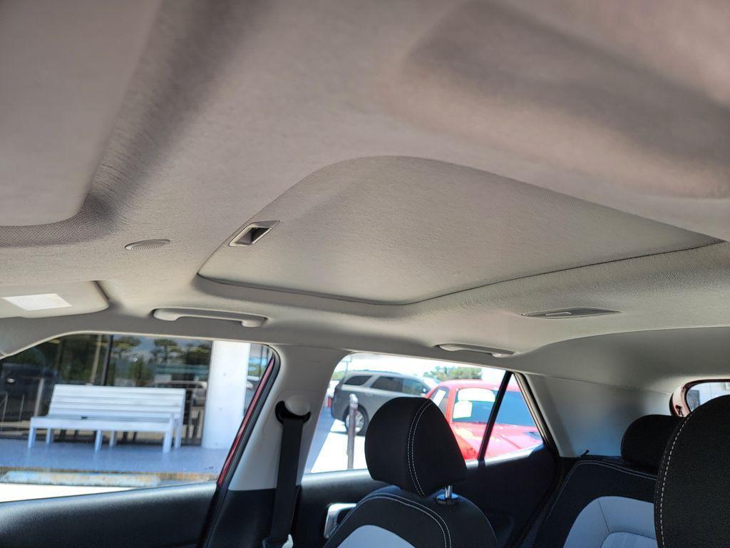 used 2025 Hyundai Venue car, priced at $20,344
