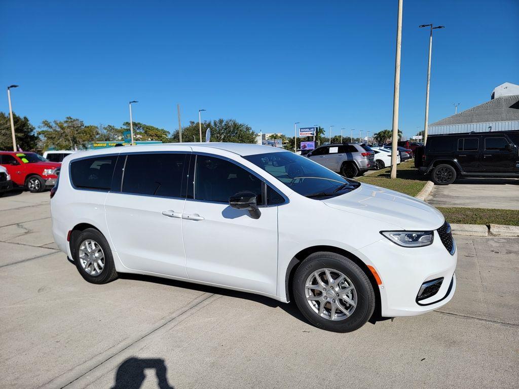 new 2026 Chrysler Pacifica car, priced at $38,505