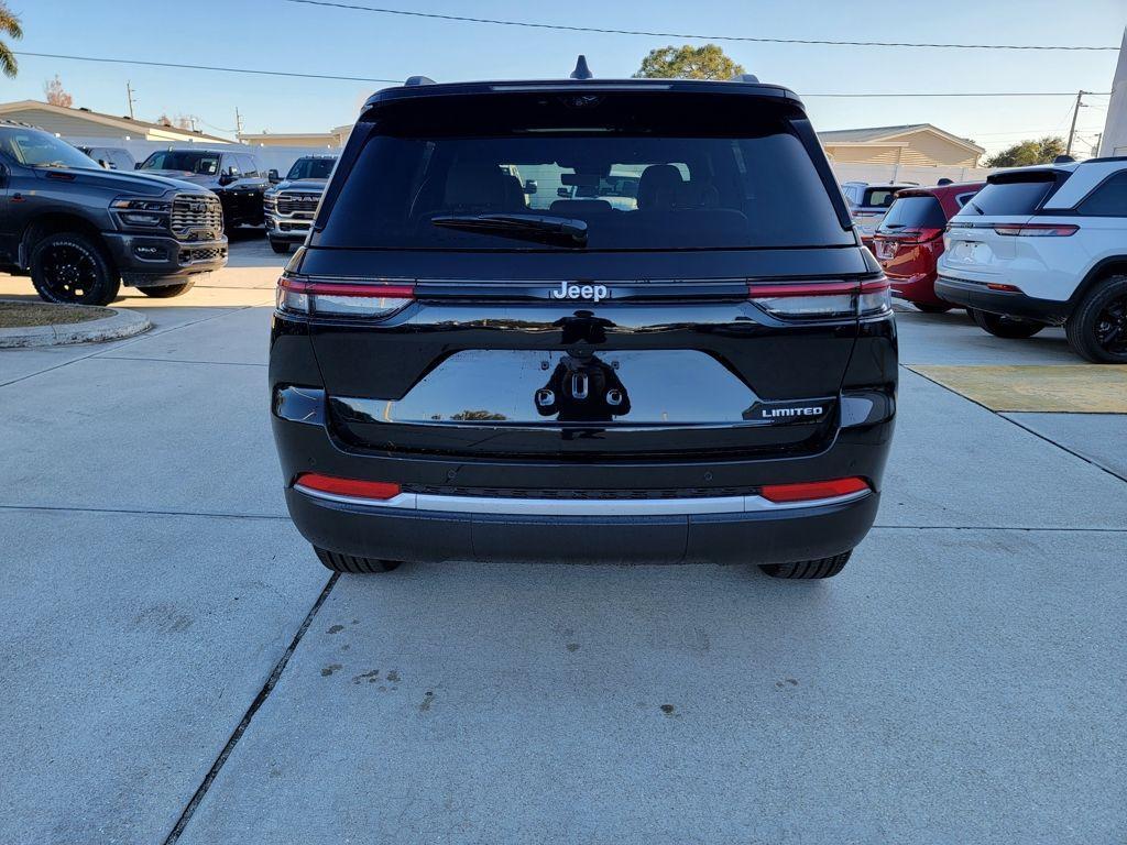 new 2026 Jeep Grand Cherokee car, priced at $43,656