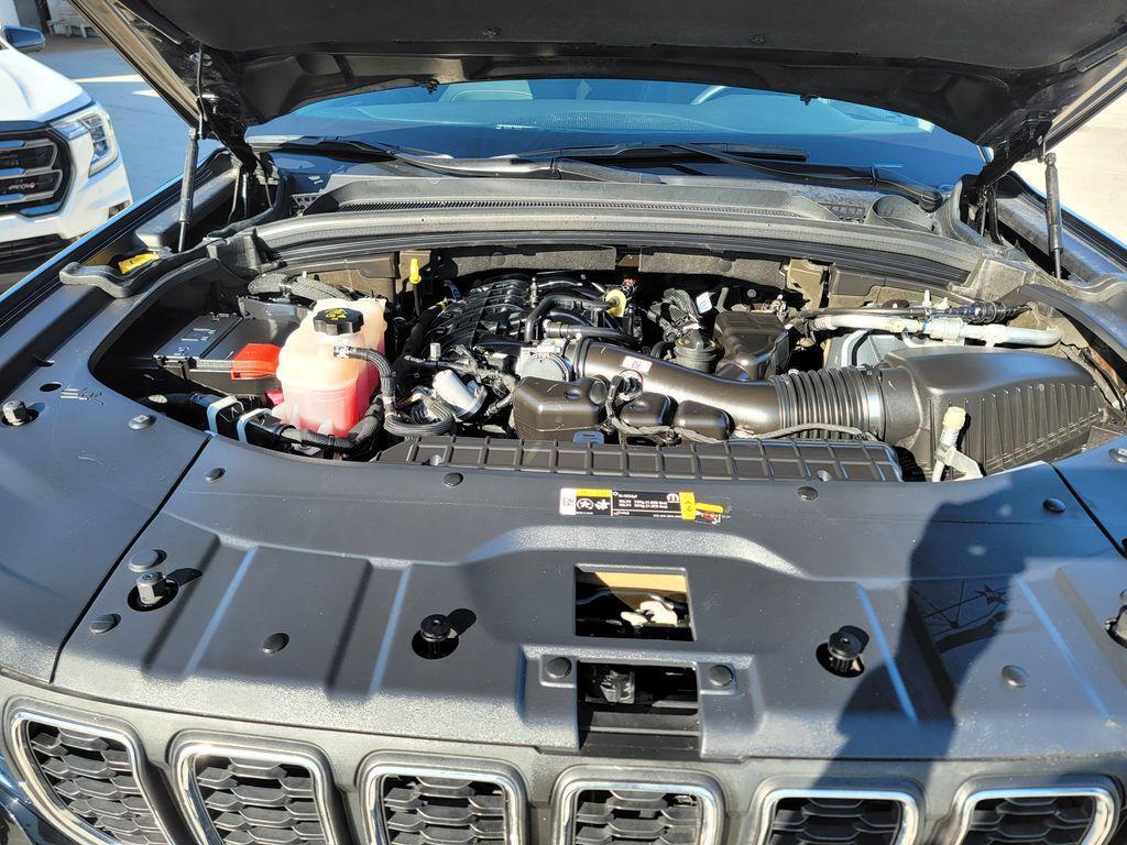 used 2023 Jeep Grand Cherokee L car, priced at $26,957