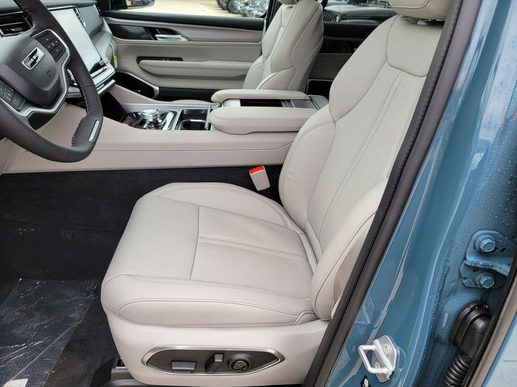new 2026 Jeep Grand Wagoneer car, priced at $75,582