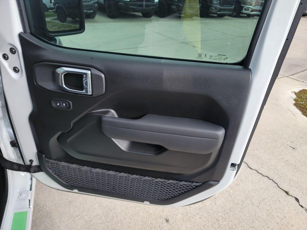 new 2026 Jeep Wrangler car, priced at $33,680