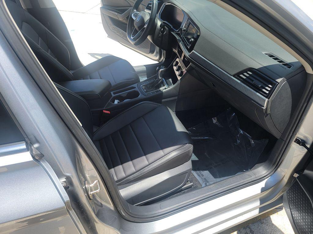 used 2022 Volkswagen Jetta car, priced at $22,082
