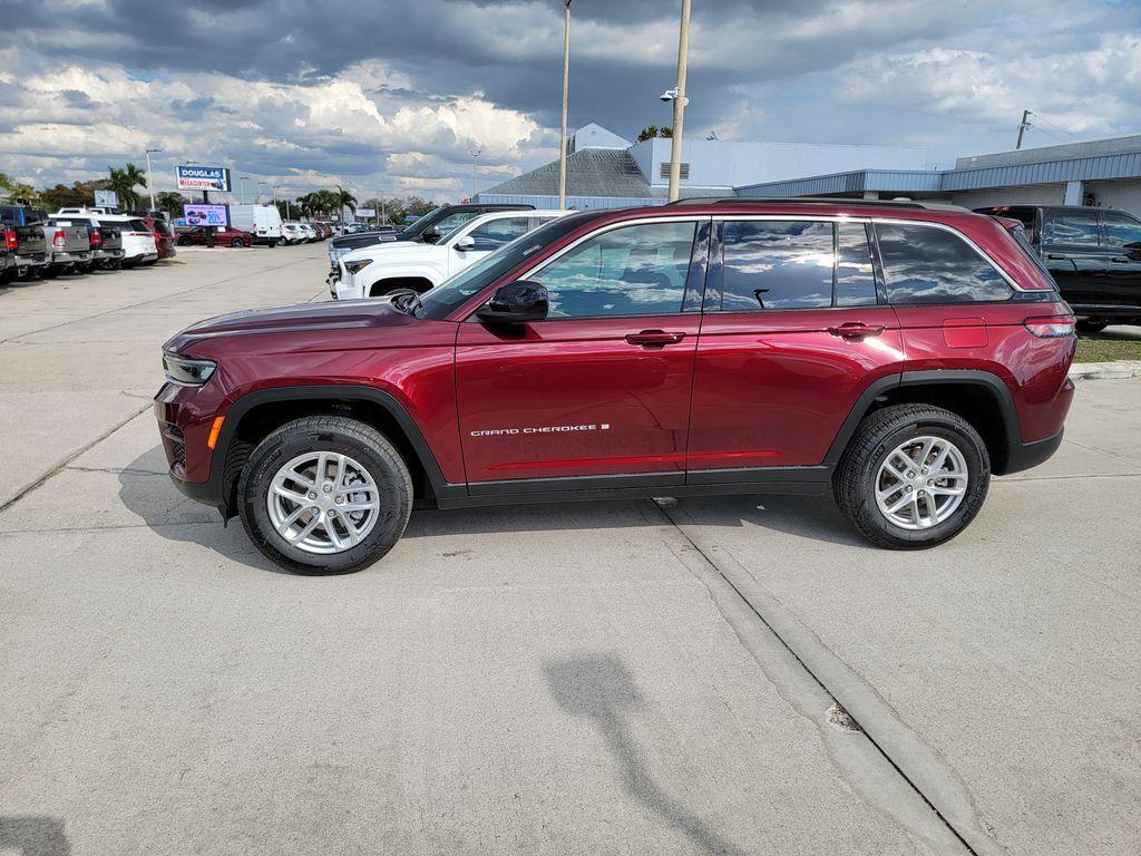 new 2026 Jeep Grand Cherokee car, priced at $38,918