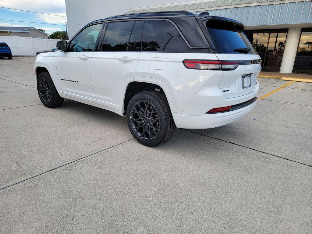 new 2026 Jeep Grand Cherokee car, priced at $62,685