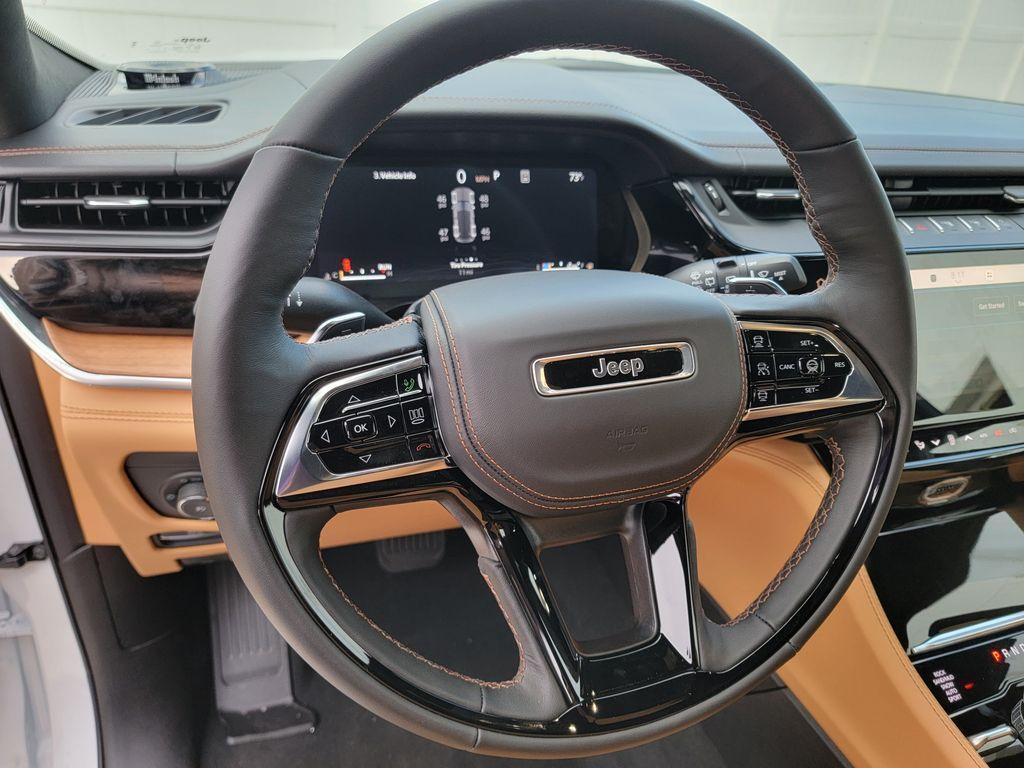 new 2026 Jeep Grand Cherokee car, priced at $62,685