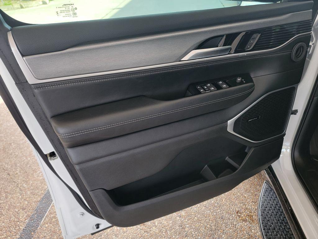 new 2026 Jeep Grand Wagoneer car, priced at $60,740
