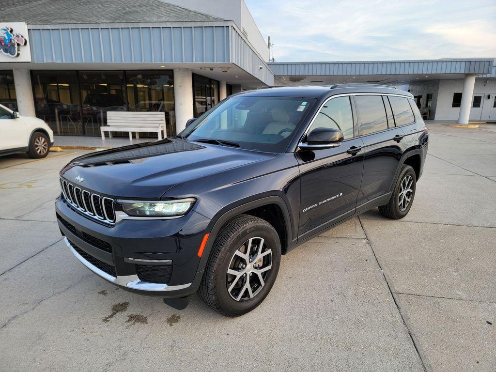used 2024 Jeep Grand Cherokee L car, priced at $35,295