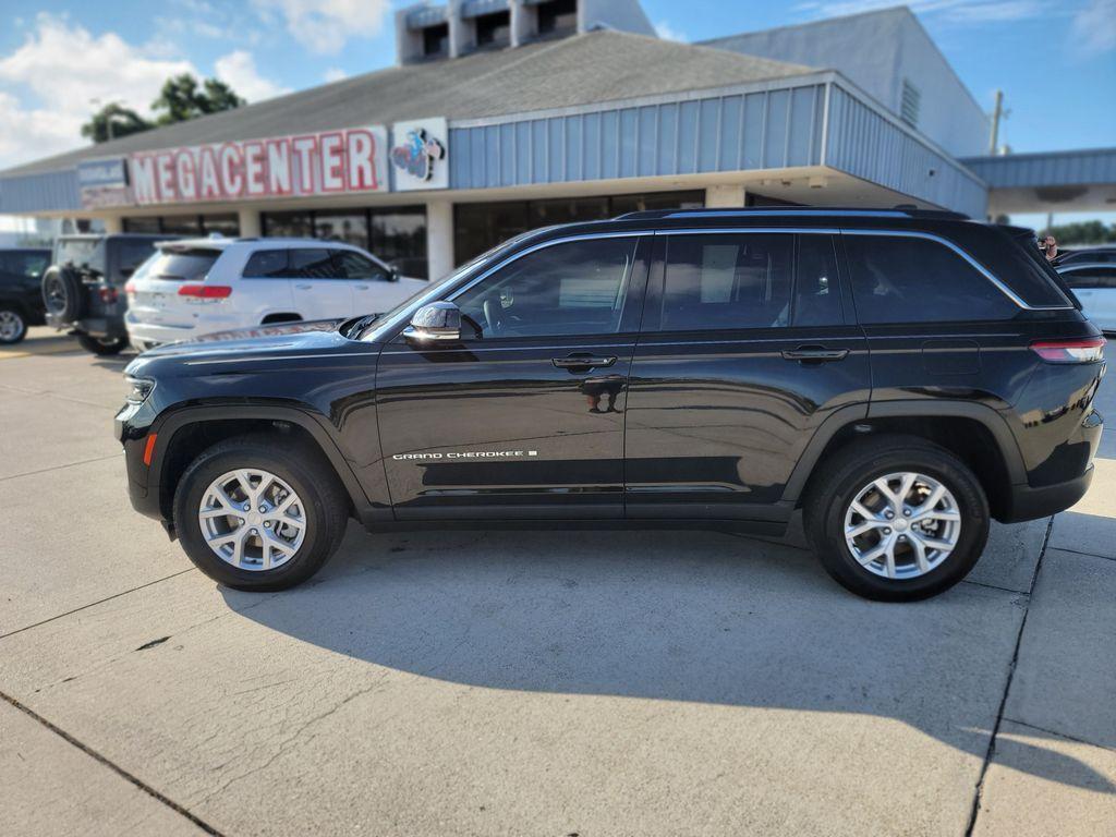 used 2023 Jeep Grand Cherokee car, priced at $32,815