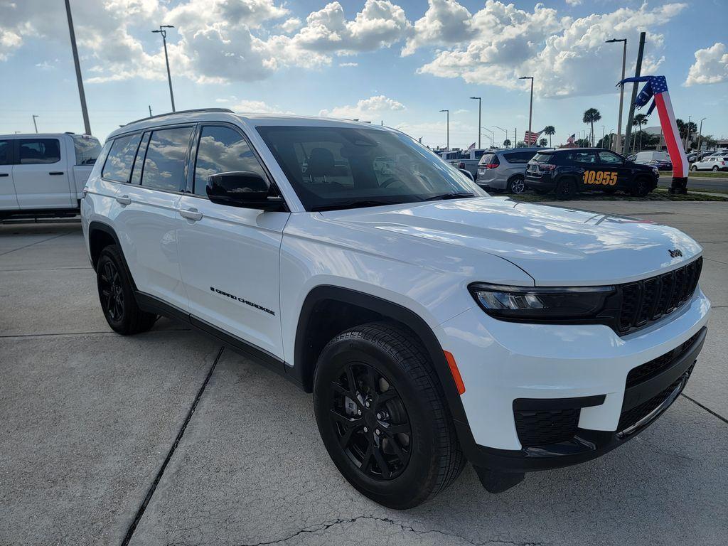 used 2024 Jeep Grand Cherokee L car, priced at $35,751