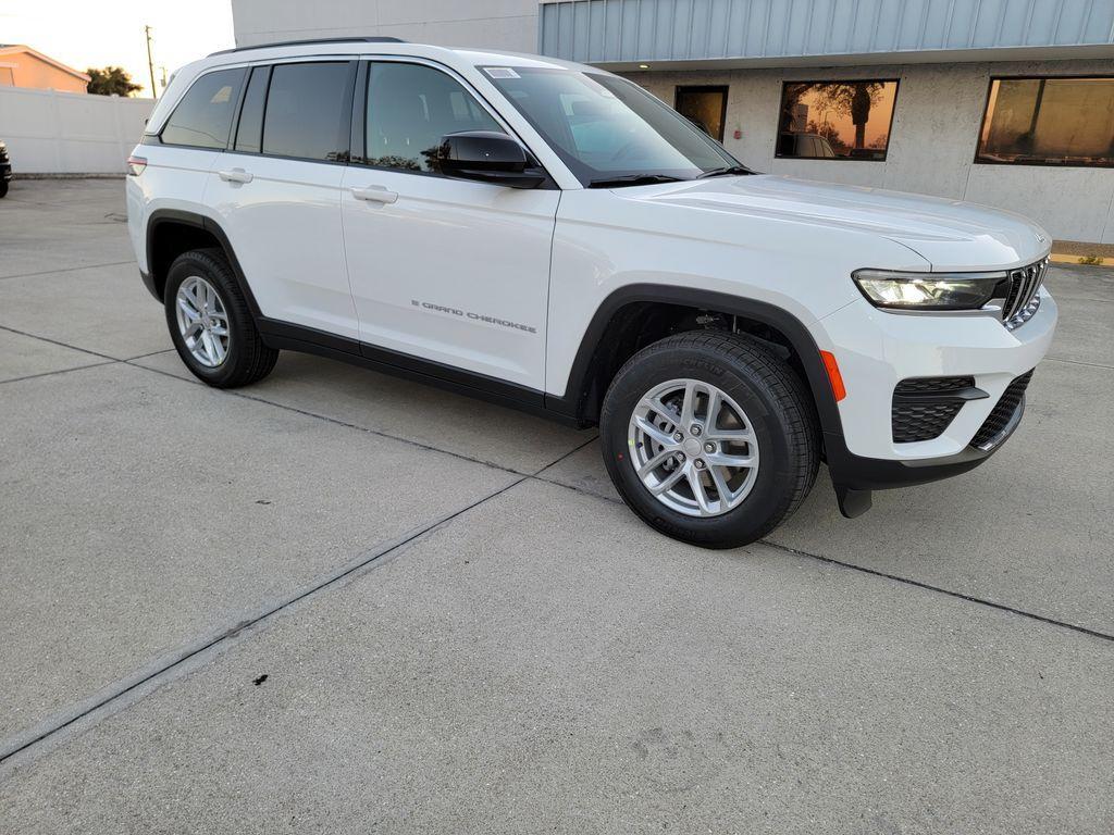 new 2026 Jeep Grand Cherokee car, priced at $36,747