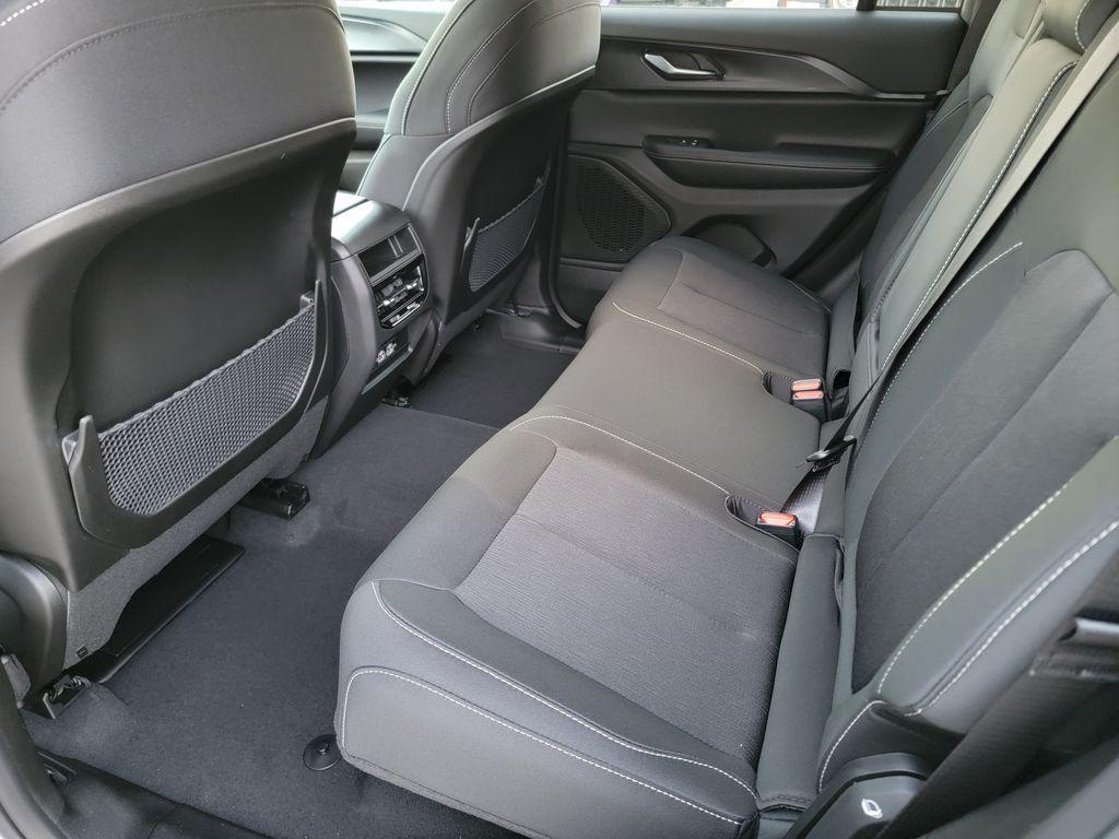 new 2026 Jeep Grand Cherokee car, priced at $36,747