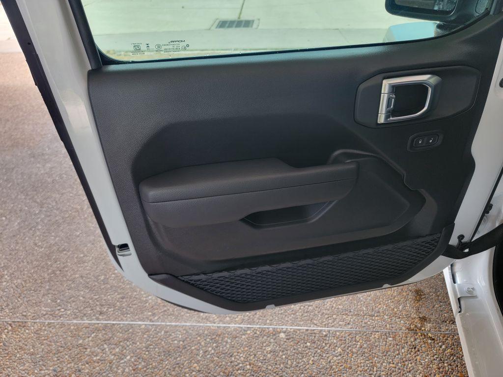 new 2026 Jeep Wrangler car, priced at $35,864