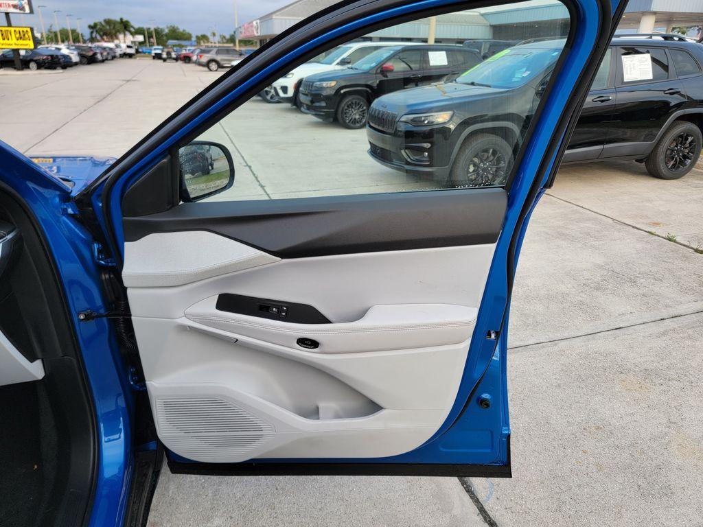 new 2026 Jeep Cherokee car, priced at $36,090