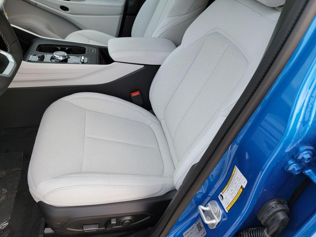 new 2026 Jeep Cherokee car, priced at $36,090