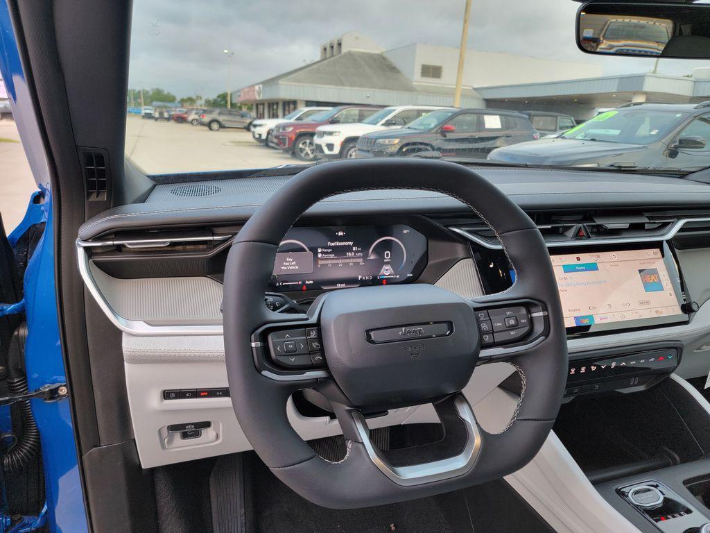 new 2026 Jeep Cherokee car, priced at $36,090