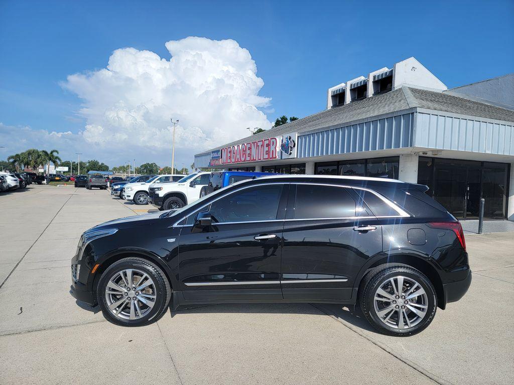 used 2020 Cadillac XT5 car, priced at $28,280