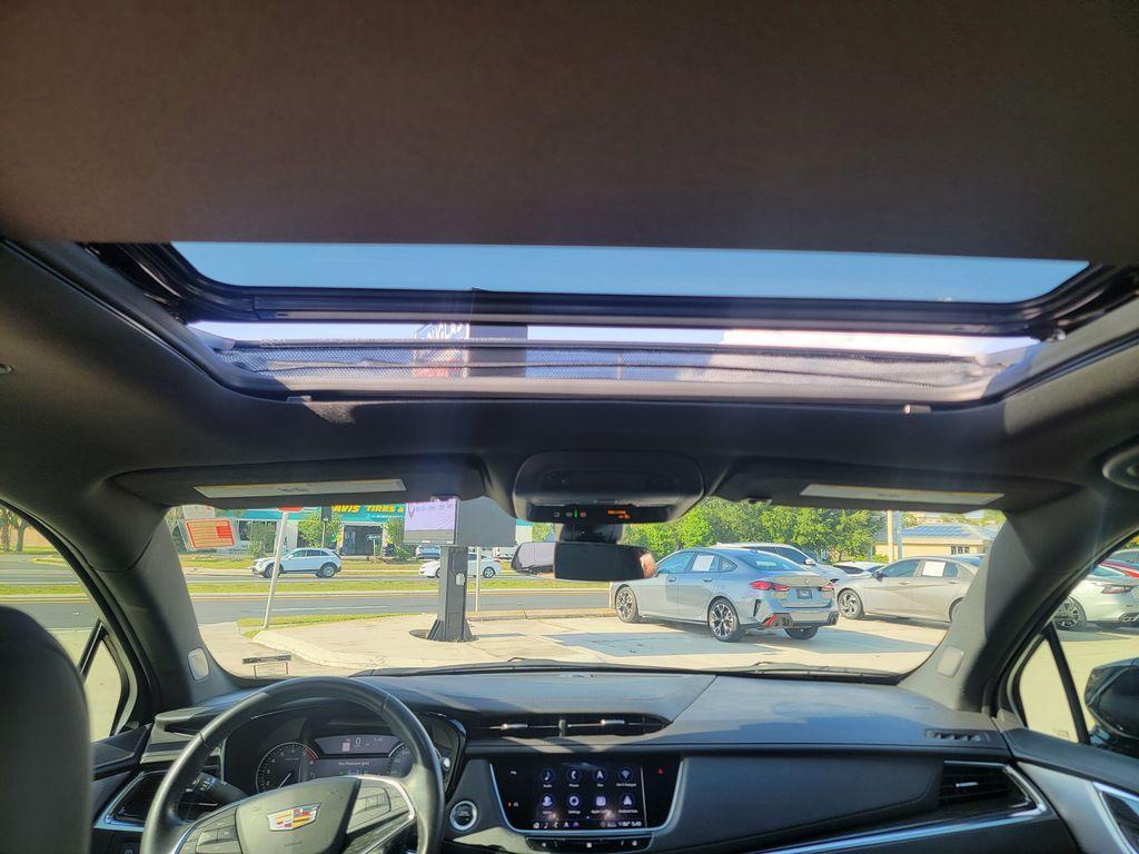 used 2020 Cadillac XT5 car, priced at $28,280