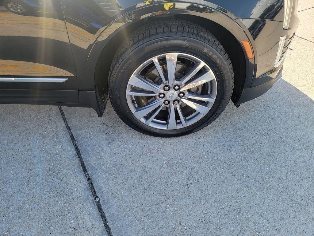 used 2020 Cadillac XT5 car, priced at $28,280