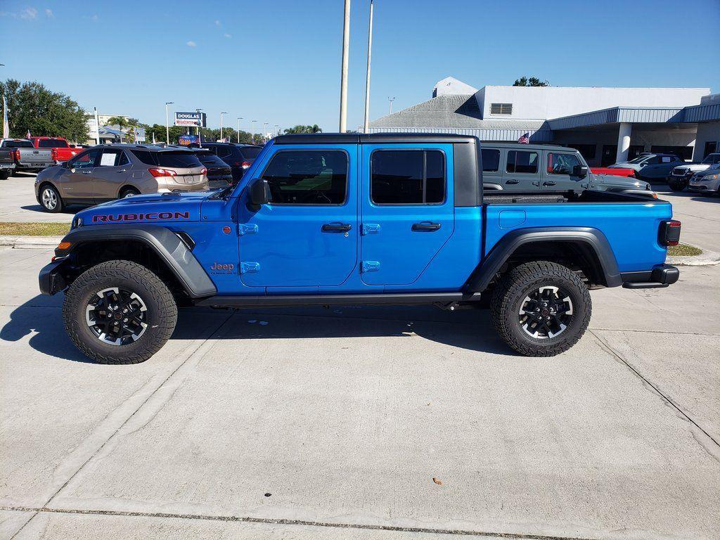 new 2026 Jeep Gladiator car, priced at $48,459