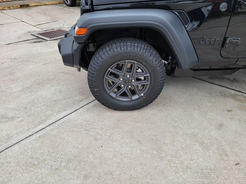 new 2026 Jeep Wrangler car, priced at $45,387