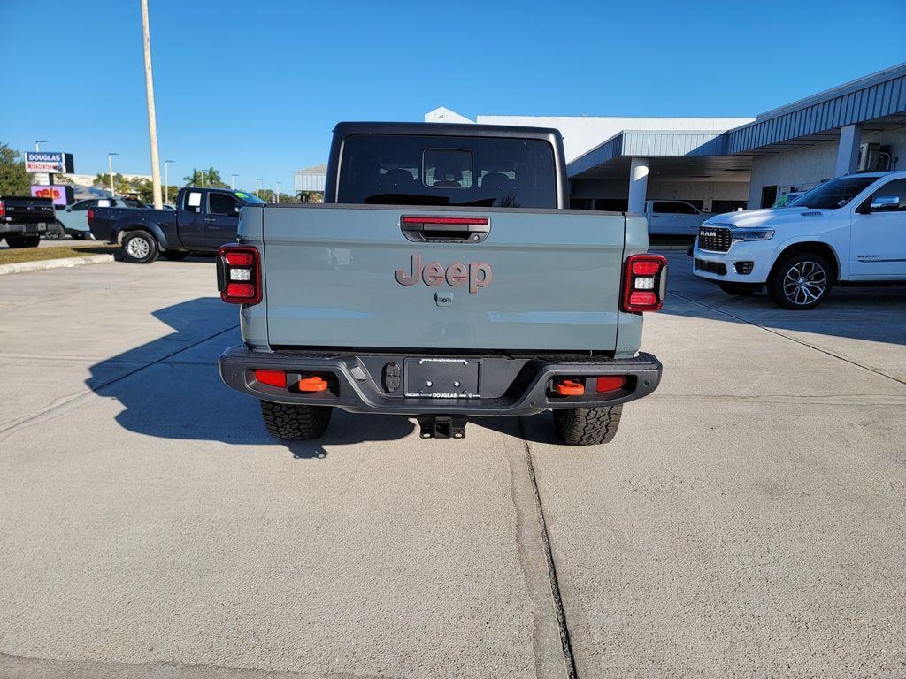 new 2026 Jeep Gladiator car, priced at $48,074