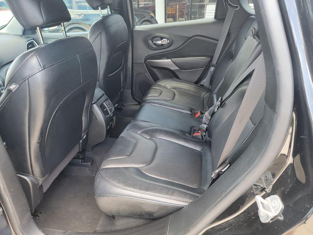 used 2022 Jeep Cherokee car, priced at $21,979