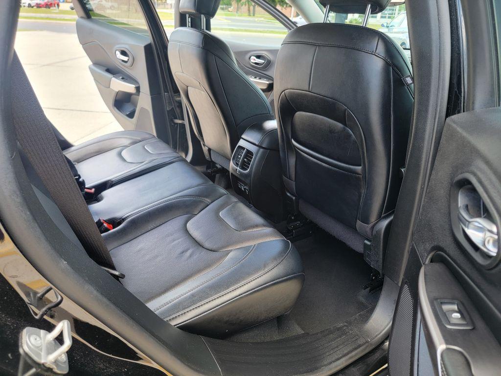 used 2022 Jeep Cherokee car, priced at $21,979