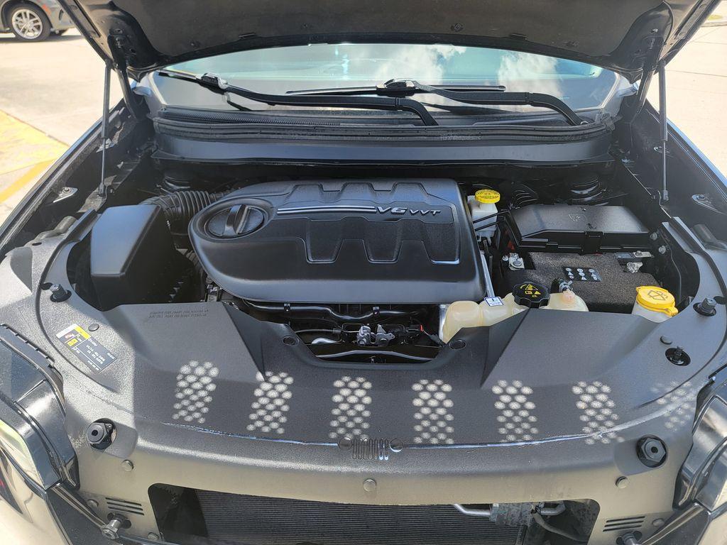 used 2022 Jeep Cherokee car, priced at $21,979