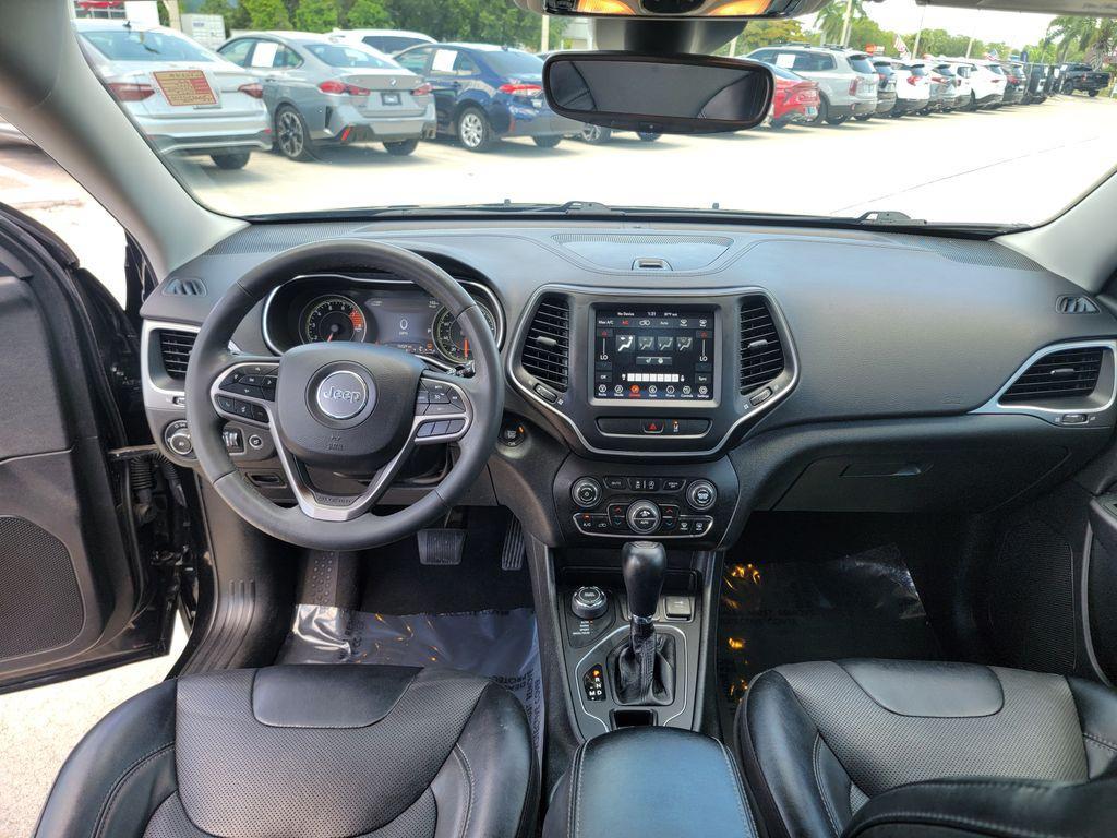 used 2022 Jeep Cherokee car, priced at $21,979