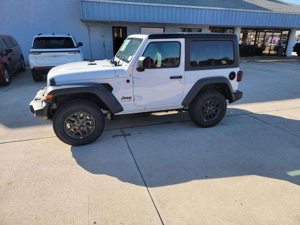 new 2026 Jeep Wrangler car, priced at $37,018