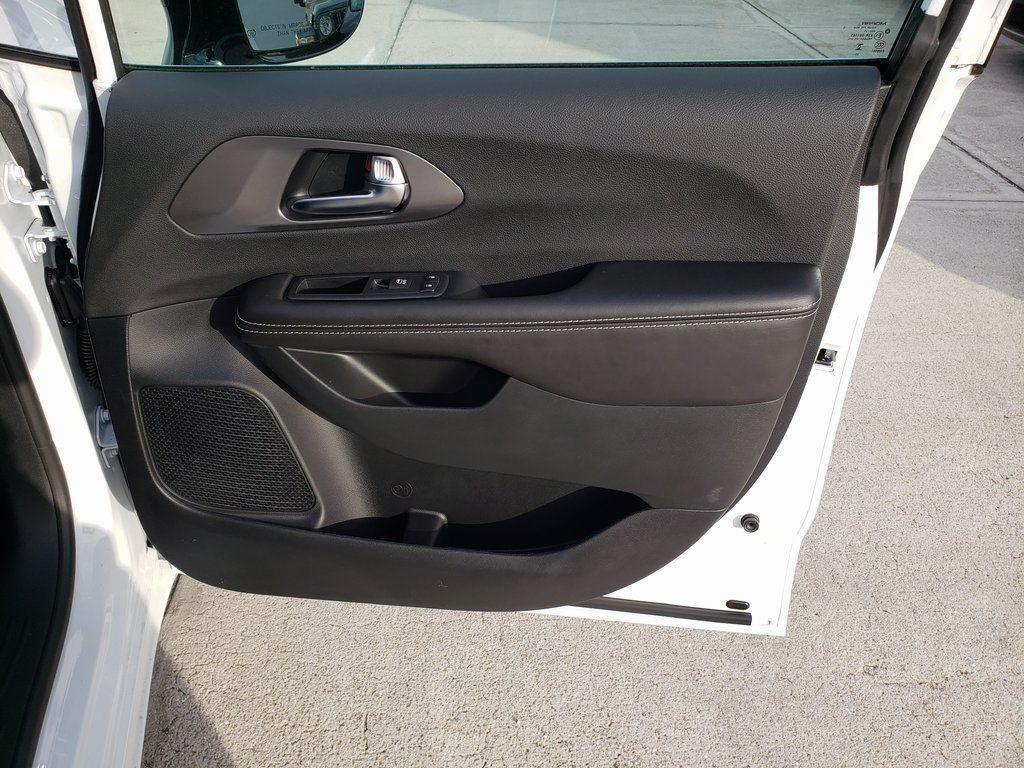 new 2026 Chrysler Pacifica car, priced at $38,086