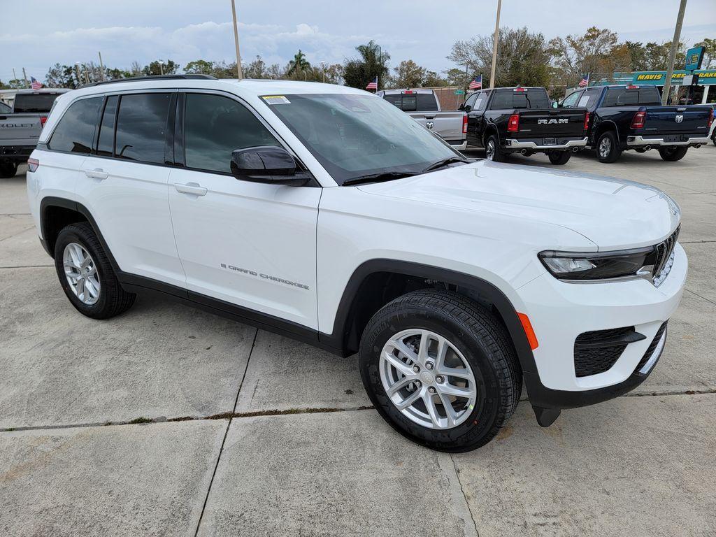 new 2026 Jeep Grand Cherokee car, priced at $39,317
