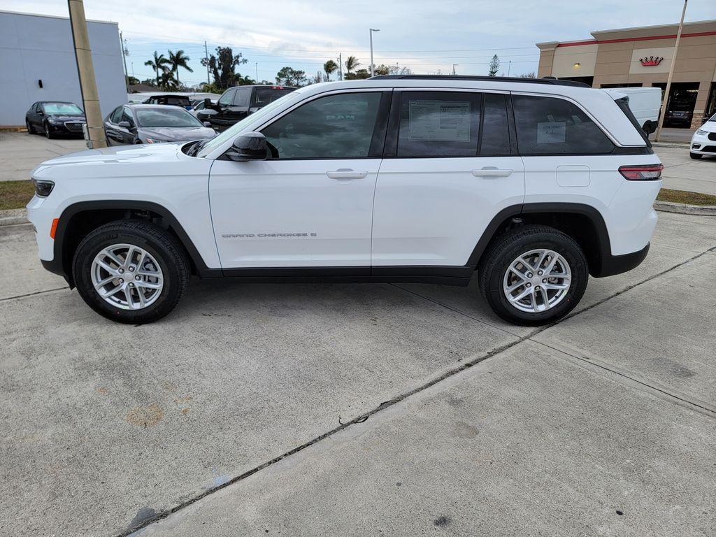new 2026 Jeep Grand Cherokee car, priced at $39,317