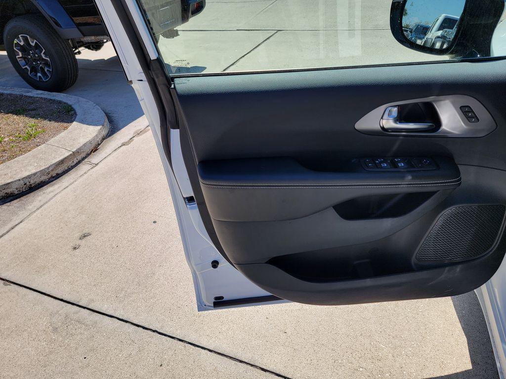 new 2026 Chrysler Pacifica car, priced at $38,523