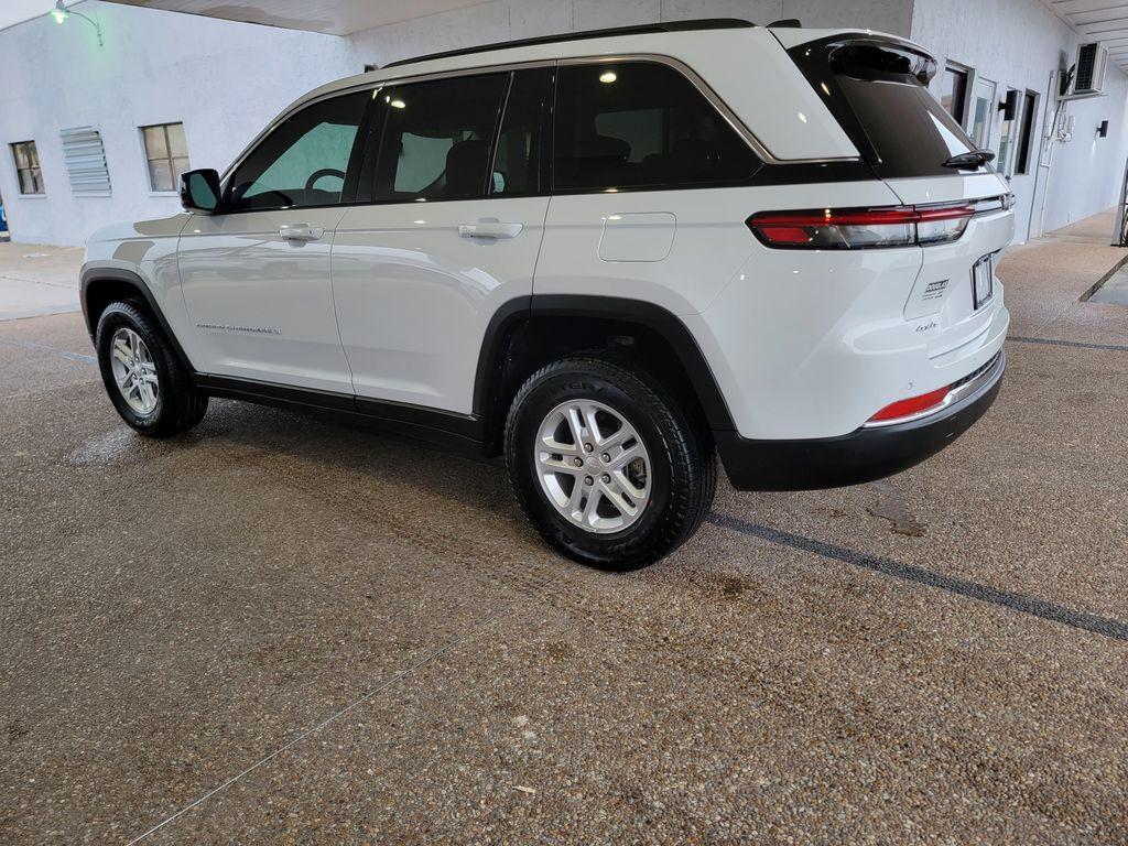 used 2025 Jeep Grand Cherokee car, priced at $31,962