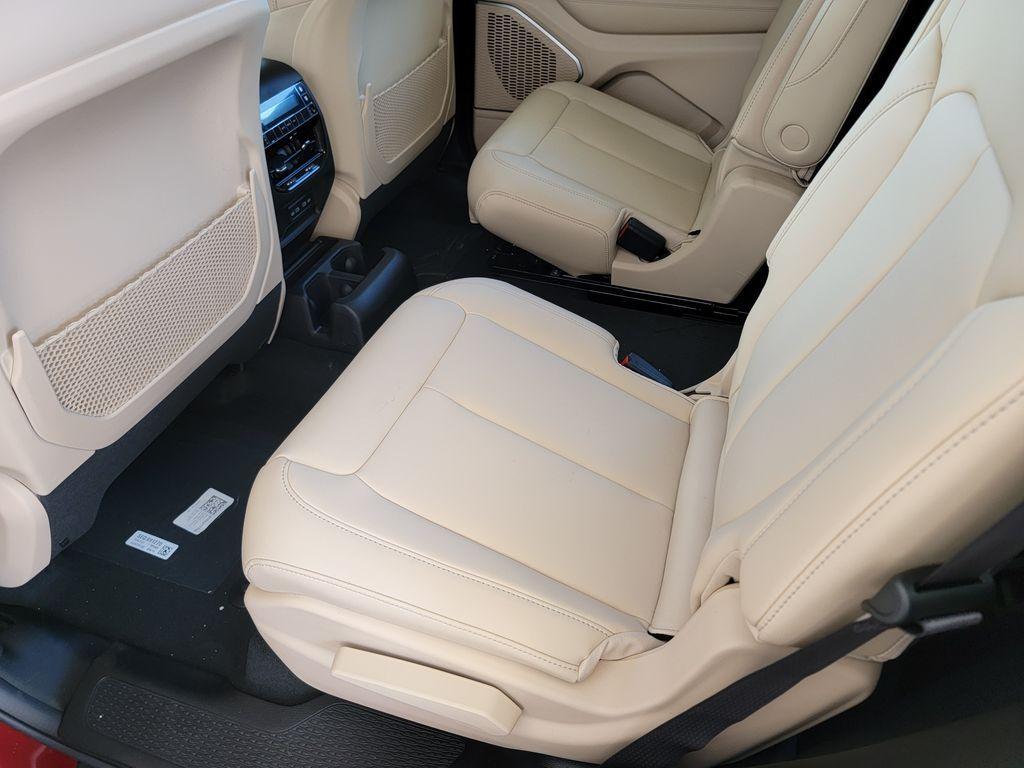 new 2026 Jeep Grand Cherokee L car, priced at $46,274
