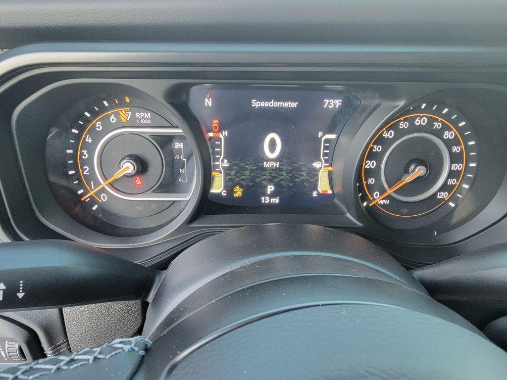 new 2026 Jeep Gladiator car, priced at $47,556