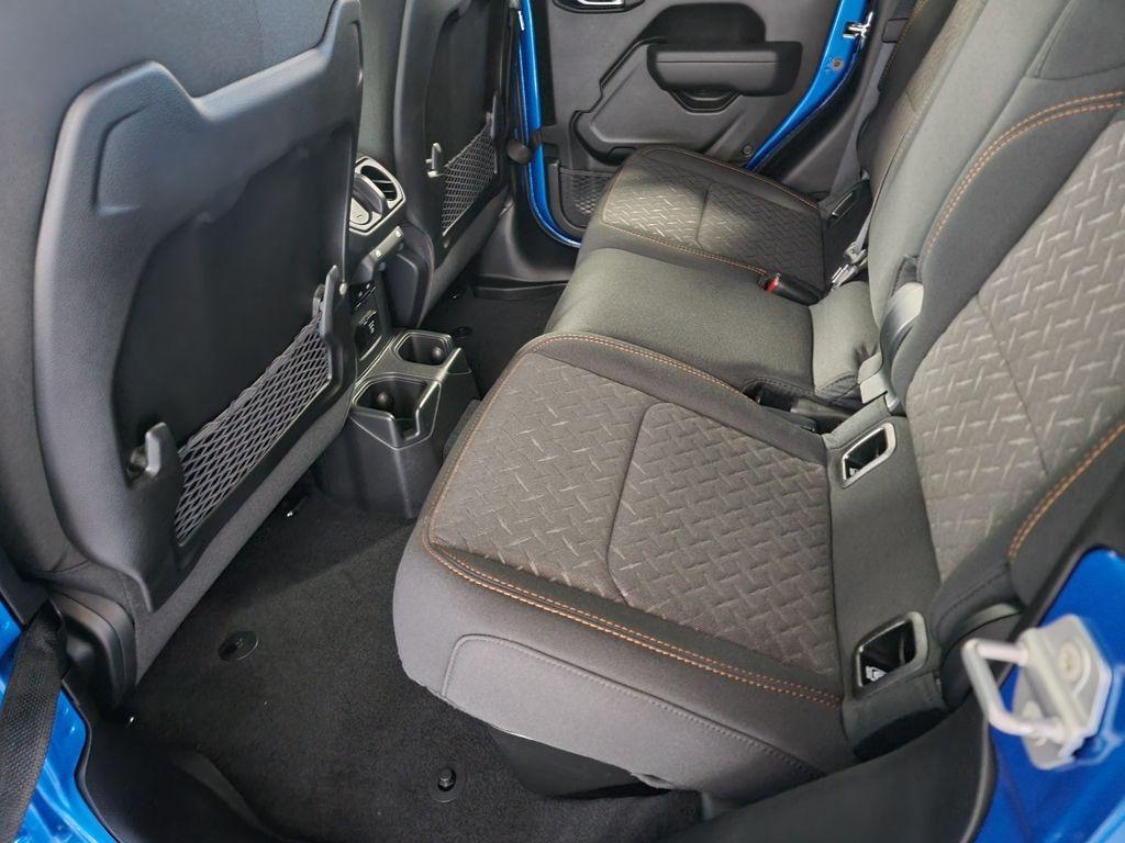 new 2026 Jeep Gladiator car, priced at $47,556