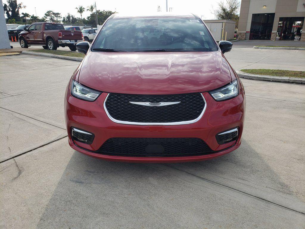 new 2026 Chrysler Pacifica car, priced at $37,468