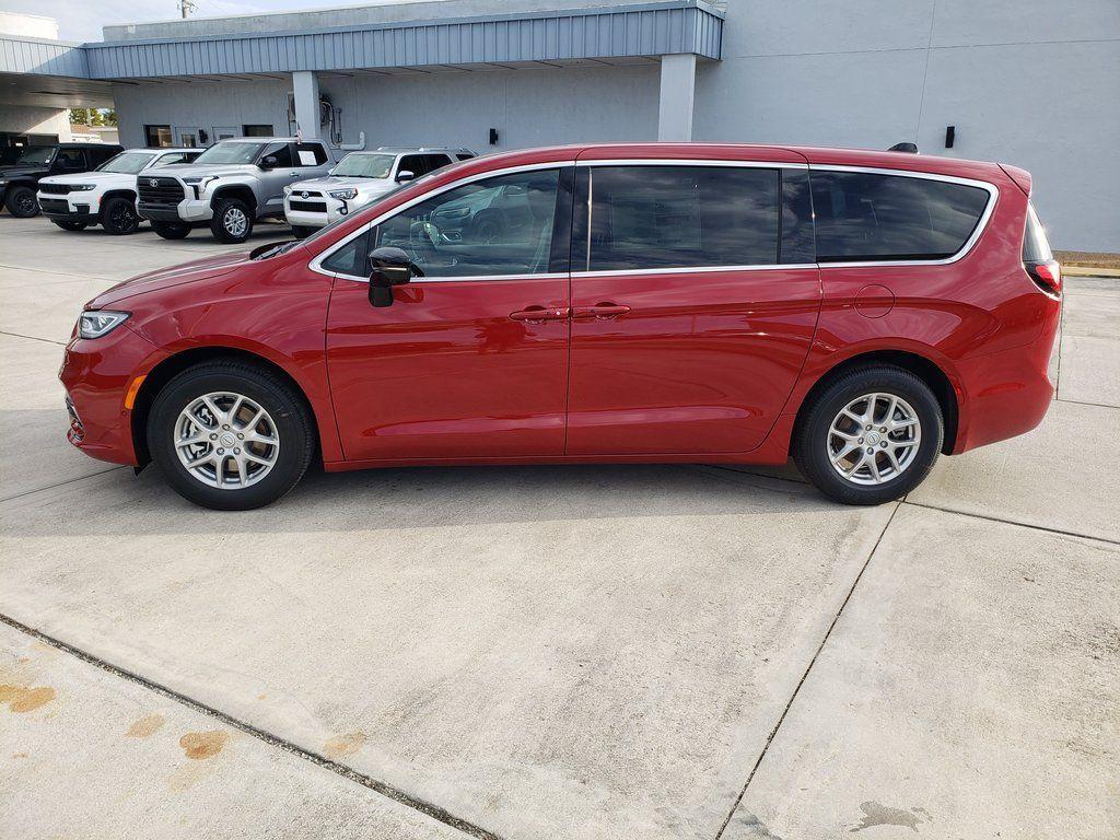 new 2026 Chrysler Pacifica car, priced at $37,468