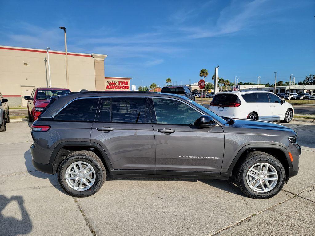 new 2026 Jeep Grand Cherokee car, priced at $39,999