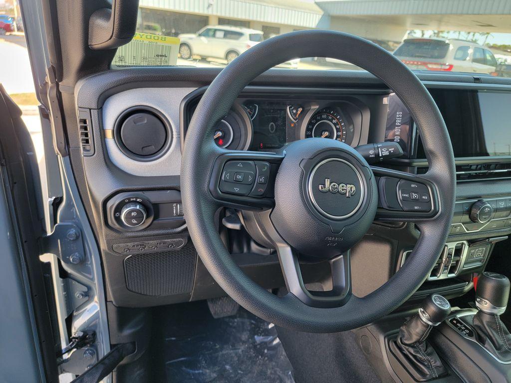 new 2026 Jeep Gladiator car, priced at $39,458