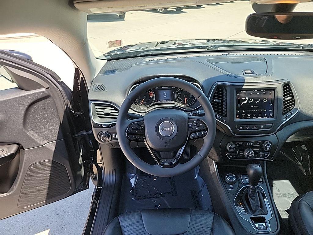 used 2023 Jeep Cherokee car, priced at $23,984