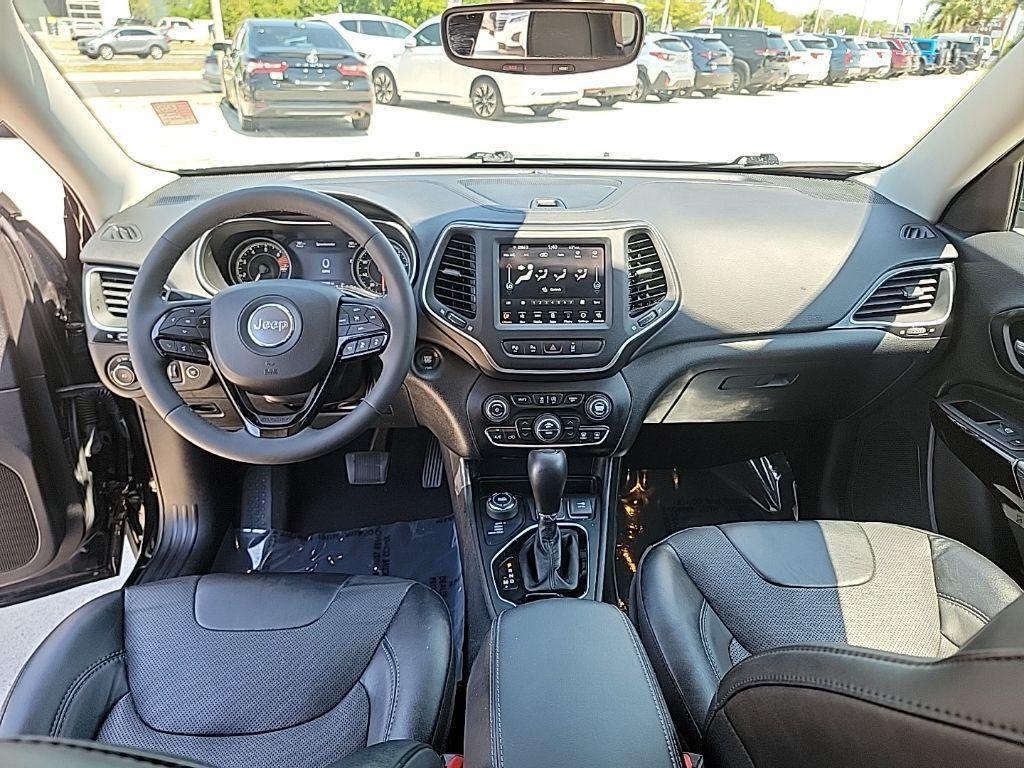 used 2023 Jeep Cherokee car, priced at $23,984