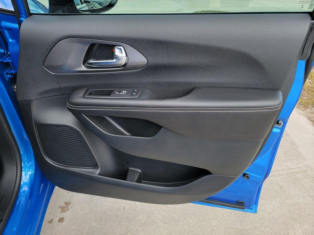 new 2026 Chrysler Pacifica car, priced at $38,904