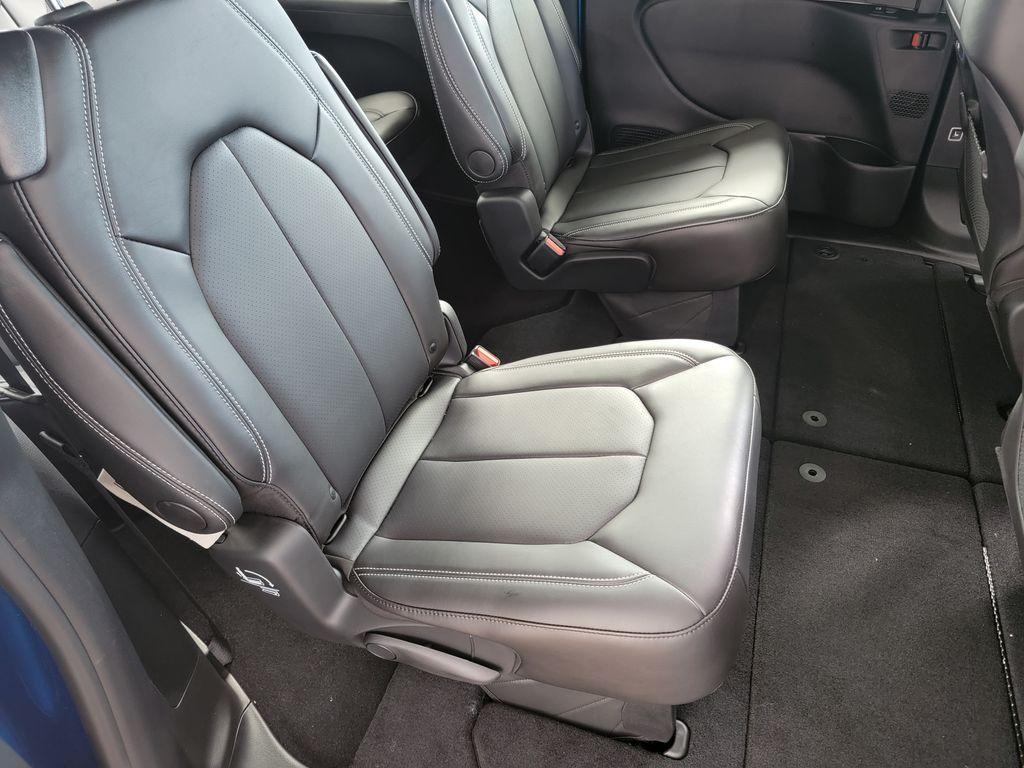 new 2026 Chrysler Pacifica car, priced at $38,904