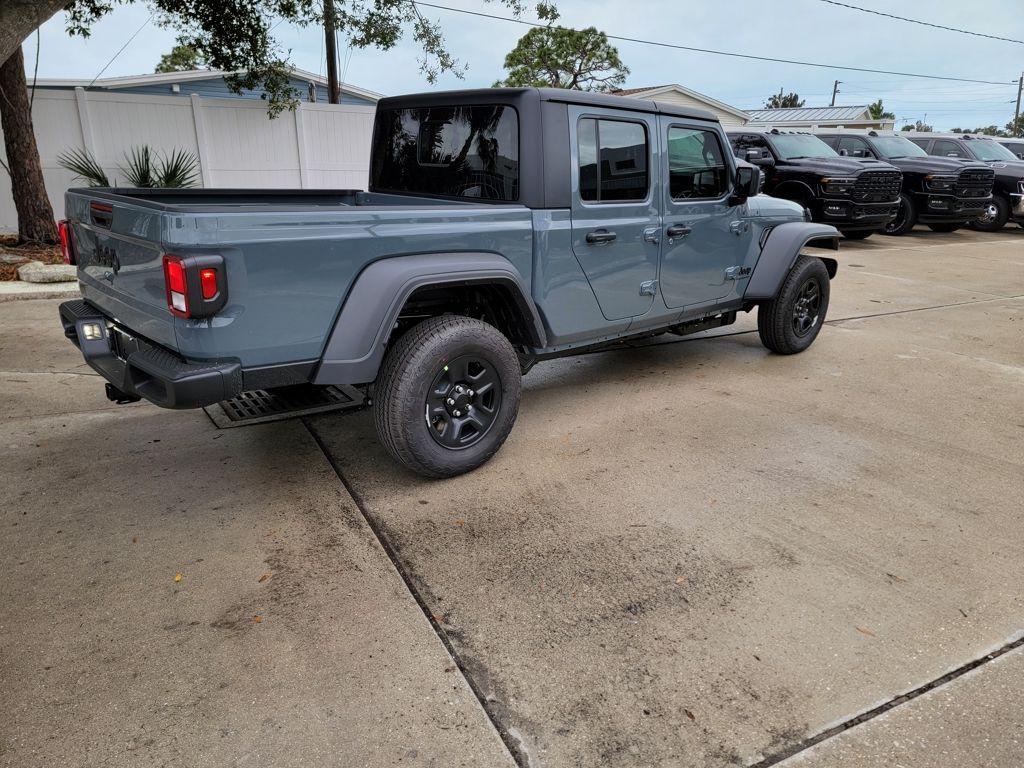 new 2026 Jeep Gladiator car, priced at $38,499