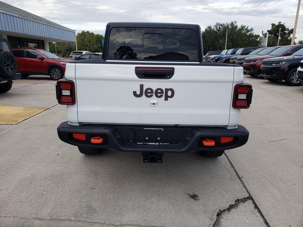new 2026 Jeep Gladiator car, priced at $47,556